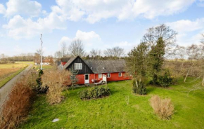 Beautiful Apartment In Aakirkeby With Wifi, Aakirkeby